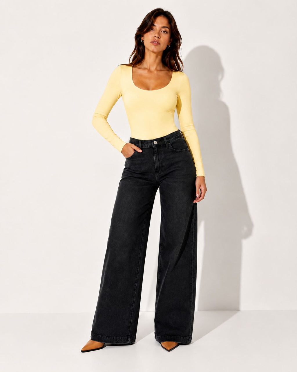 JEAN WIDE LEG NEGRO TIRO ALTO REF 18172