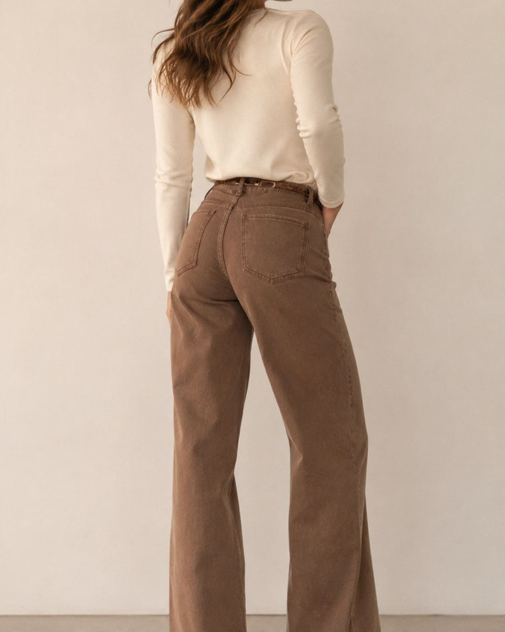 JEAN WIDE LEG TIRO ALTO CAFÉ REF 18335