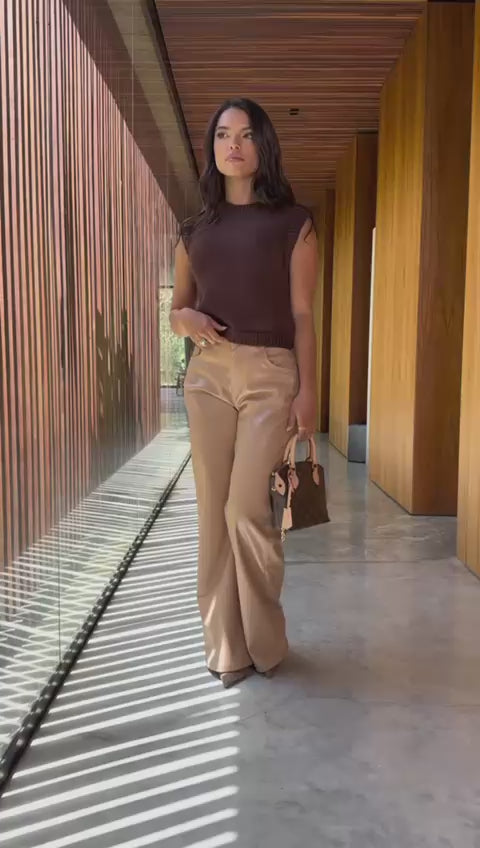 PANTALÓN BOTA RECTA TIRO ALTO REF 18240